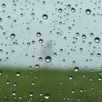 台風の影響で雨