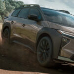 月に向かう人類　１９６９年と２０２６年